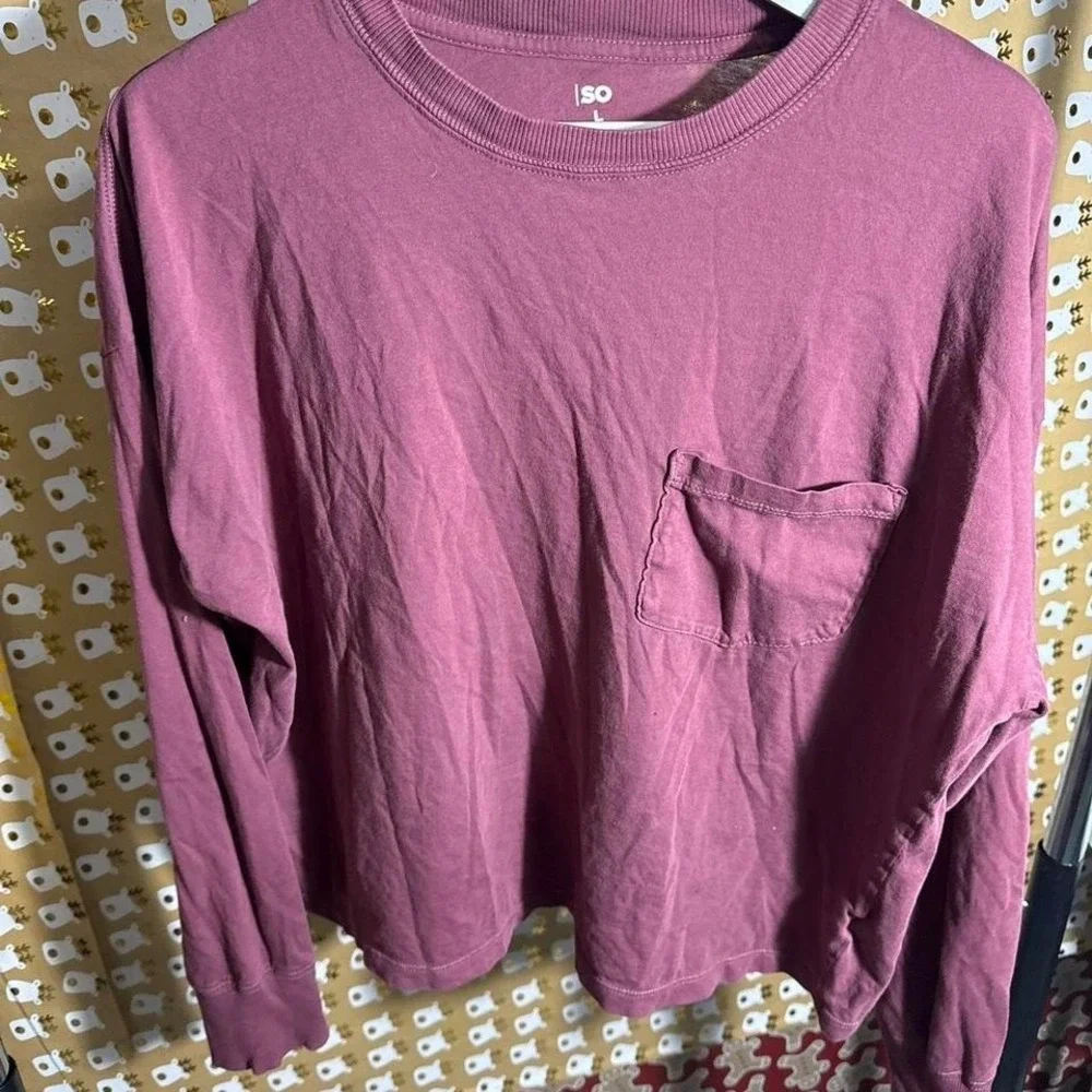 Woman's Dark Pink SO long sleeve size Large - Picture 1 of 3